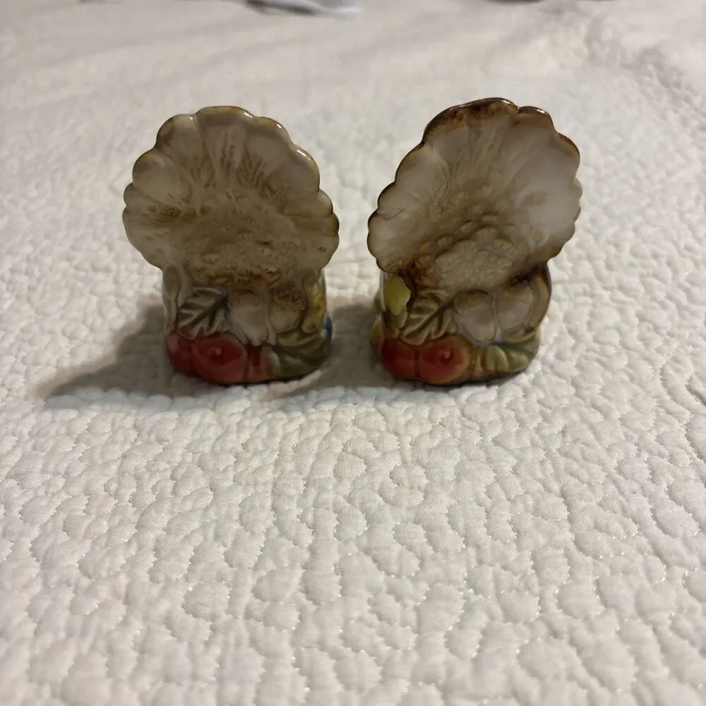 Ceramic Thanksgiving Turkey Salt And Pepper Shakers Fall Autumn Decor Set